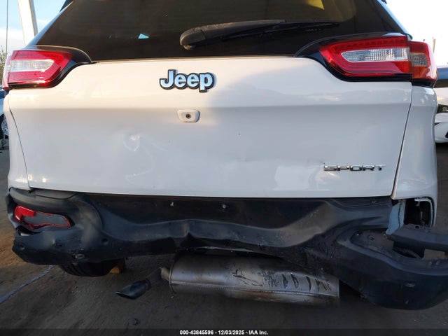 1C4PJLAB5HW654417 Jeep Cherokee