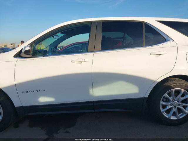 Продаж на аукціоні авто 2021 Chevrolet Equinox Awd Lt, vin: 3GNAXUEV2MS137720, номер лоту: 43845599