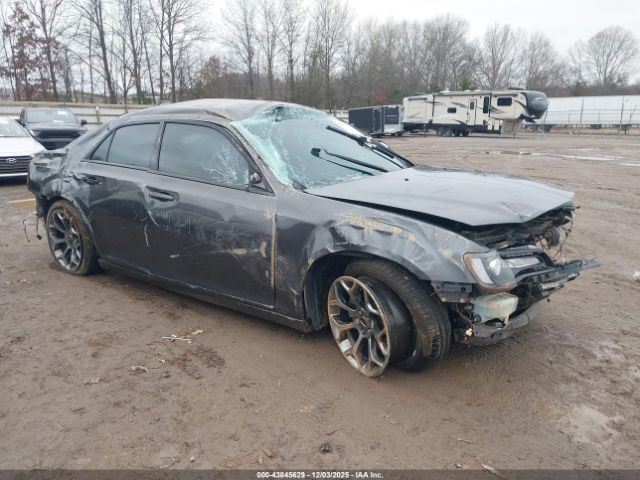 2015 CHRYSLER 300 2C3CCABG2FH802384