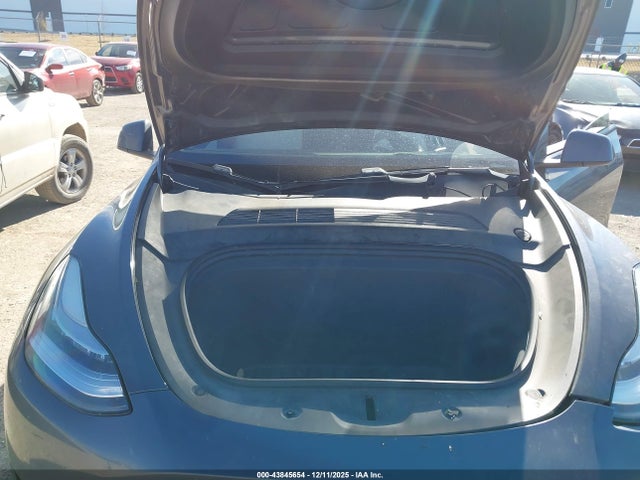 2021 TESLA MODEL Y 5YJYGDEF5MF072032 Photo 9