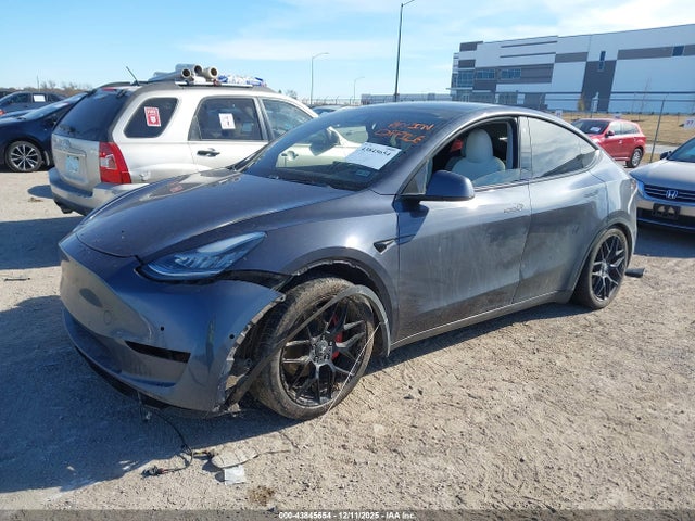2021 TESLA MODEL Y 5YJYGDEF5MF072032 Photo 1