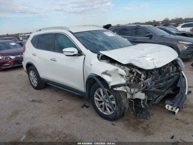 2018 NISSAN ROGUE KNMAT2MT1JP555415