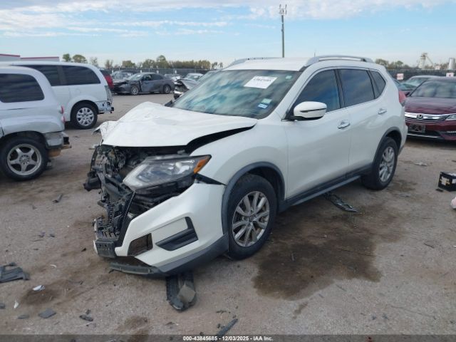 2018 NISSAN ROGUE KNMAT2MT1JP555415 Photo 1