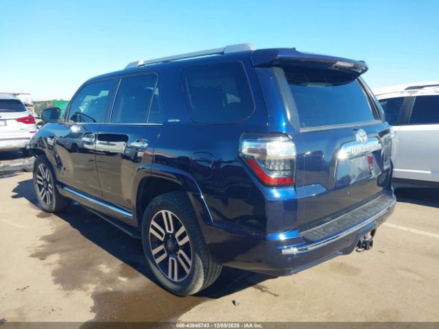 2018 TOYOTA 4RUNNER JTEBU5JR4J5597564 Photo 2
