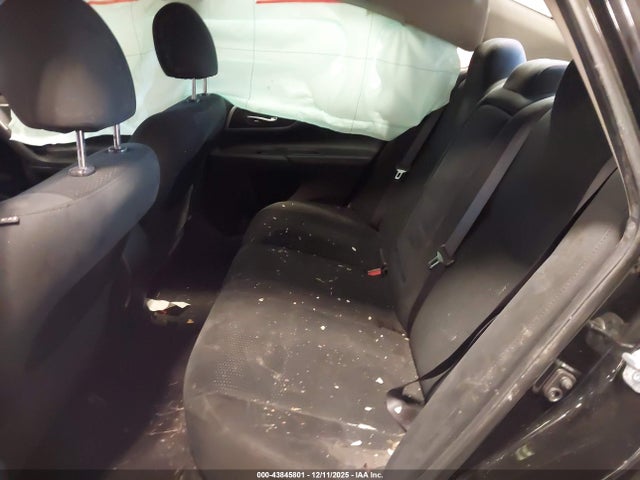 Продажа на аукционе авто 2015 Nissan Altima 2.5 S, vin: 1N4AL3AP8FC413922, номер лота: 43845801