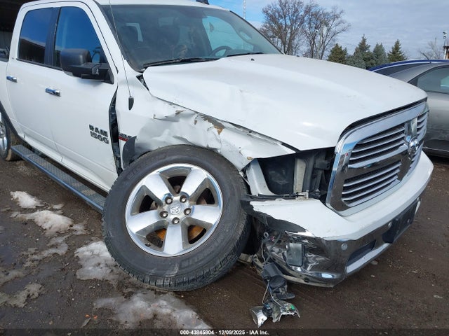 2016 RAM 1500 3C6RR7LT0GG181478 Photo 5