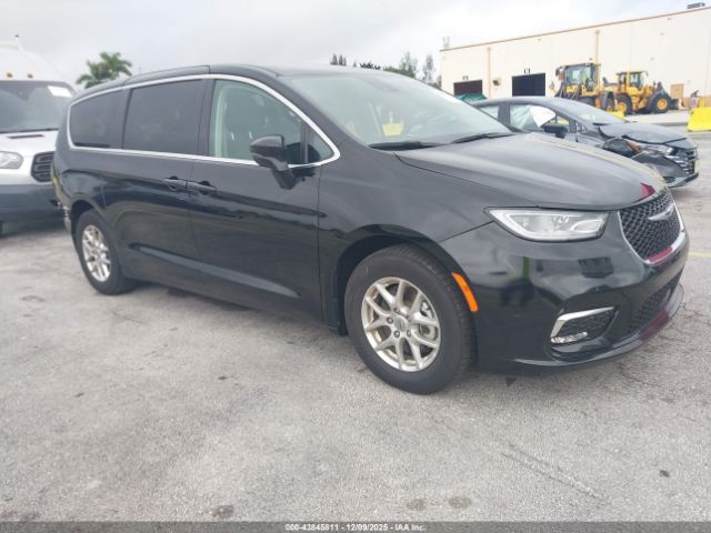 2024 CHRYSLER PACIFICA 2C4RC1BG3RR161685