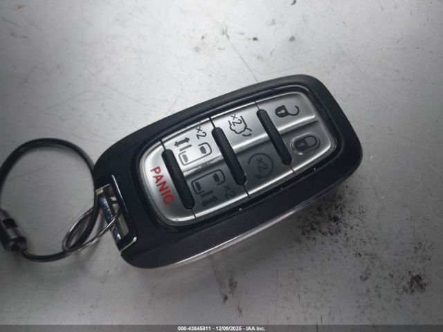 2024 CHRYSLER PACIFICA 2C4RC1BG3RR161685 Photo 10