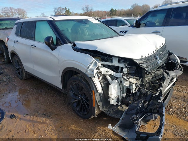 2022 MITSUBISHI OUTLANDER JA4J3UA81NZ068778 Photo 0