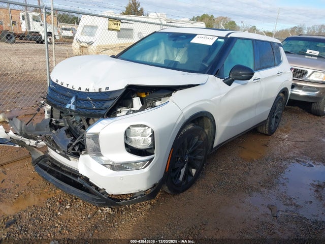 2022 MITSUBISHI OUTLANDER JA4J3UA81NZ068778 Photo 1