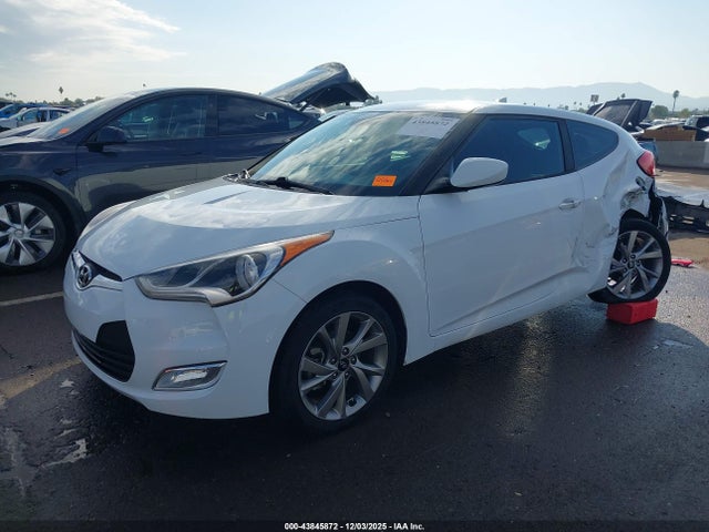 Hyundai Veloster 2017 KMHTC6AD4HU314811 Image 2