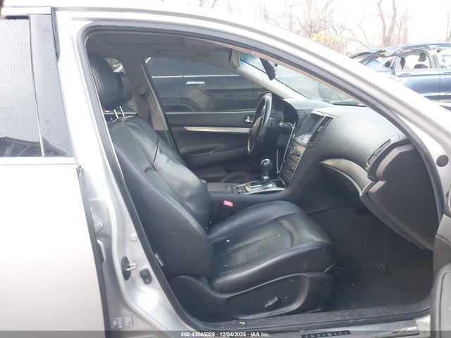 Продажа на аукционе авто 2015 Infiniti Q40, vin: JN1CV6AR5FM521993, номер лота: 43845899