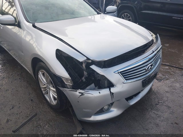 Продажа на аукционе авто 2015 Infiniti Q40, vin: JN1CV6AR5FM521993, номер лота: 43845899