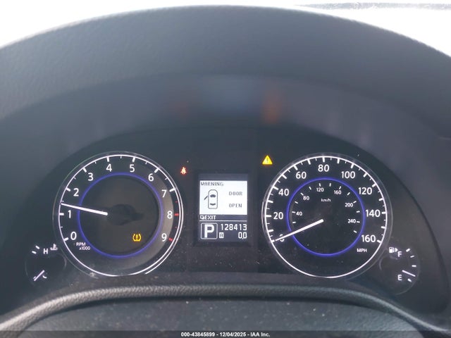 Продажа на аукционе авто 2015 Infiniti Q40, vin: JN1CV6AR5FM521993, номер лота: 43845899