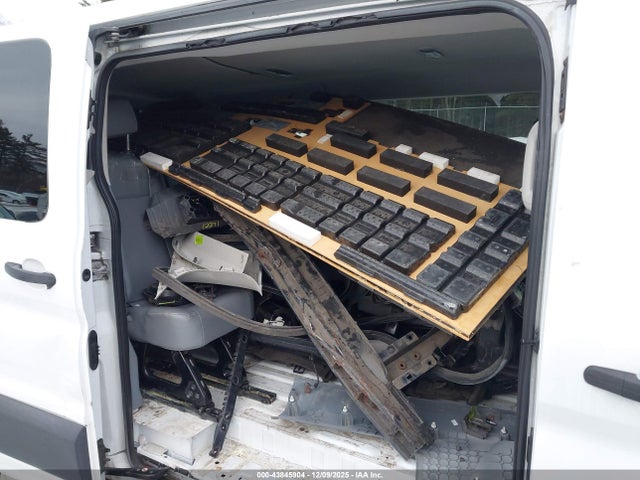 1FMZK1YM5GKA61420 Ford Transit-150 Xl