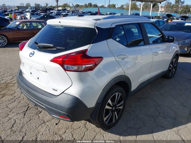 3N1CP5CU9JL521889 Nissan KICKS SV