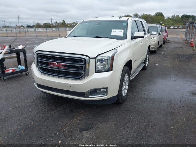 GMC YUKON SLT 2015 1GKS2BKC8FR131434 Image 2