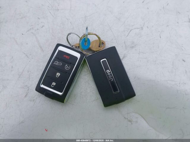 2023 JEEP GRAND CHEROKEE 1C4RJHDG3PC517196 Photo 10