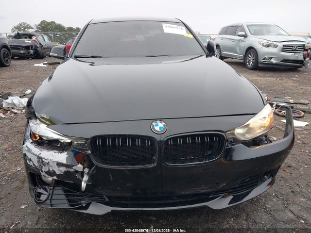 2017 Bmw 320i მანქანა იყიდება აუქციონზე, vin: WBA8E1G36HNU15796, აუქციონის ნომერი: 43845976