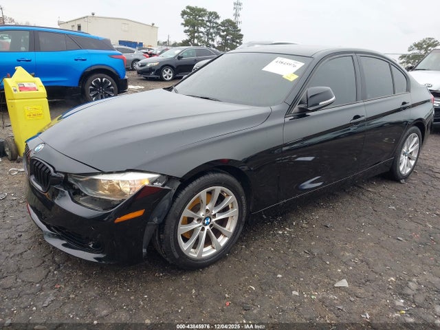 2017 Bmw 320i მანქანა იყიდება აუქციონზე, vin: WBA8E1G36HNU15796, აუქციონის ნომერი: 43845976