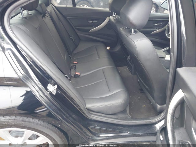 2017 Bmw 320i მანქანა იყიდება აუქციონზე, vin: WBA8E1G36HNU15796, აუქციონის ნომერი: 43845976