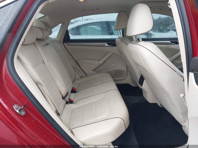 Продажа на аукционе авто 2017 Volkswagen Passat 1.8t Se, vin: 1VWGT7A39HC082406, номер лота: 43845992