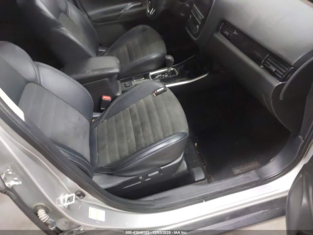 2019 MITSUBISHI OUTLANDER JA4AD3A32KZ045050 Photo 4