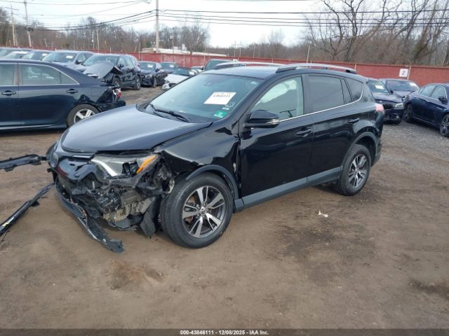 2018 TOYOTA RAV4 2T3RFREV2JW717530 Photo 1
