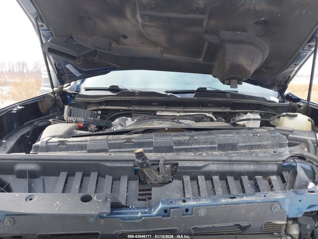 2GC4YVEY8N1219175 Chevrolet Silverado 3500hd 4wd Standard Bed High Country