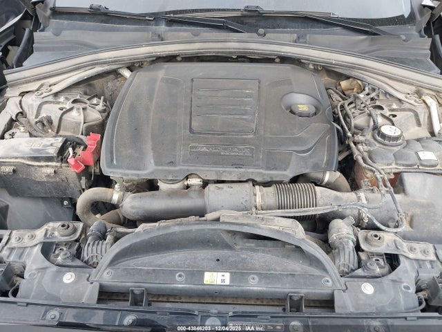 2018 JAGUAR F-PACE SADCJ2GX8JA235139 Photo 9