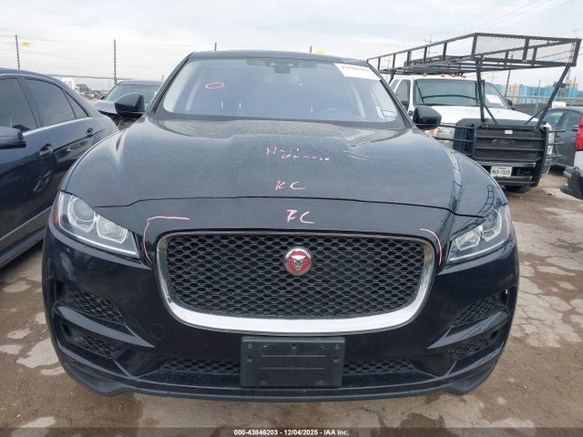 SADCJ2GX8JA235139 Jaguar F-pace 30t Premium