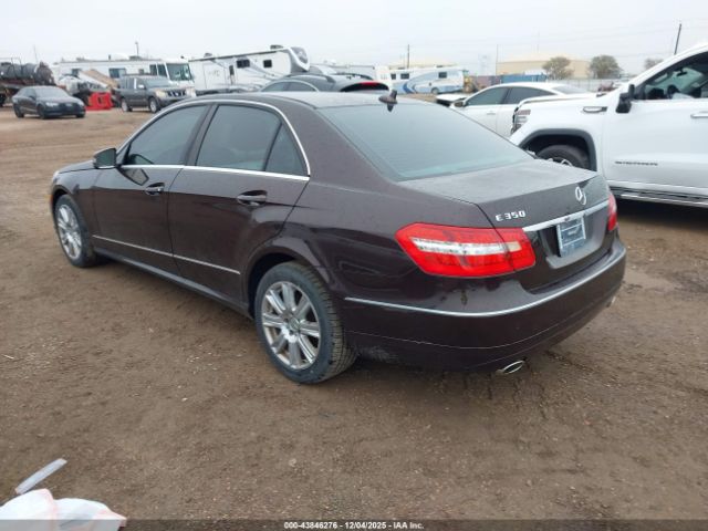 2013 MERCEDES-BENZ E 350 WDDHF5KB2DA725246 Photo 2