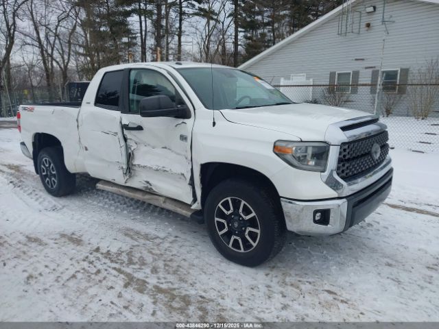 2018 TOYOTA TUNDRA 5TFUW5F10JX707735