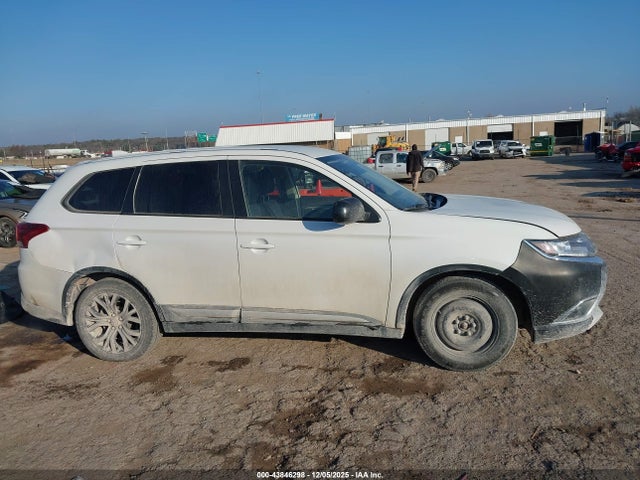 Продаж на аукціоні авто 2018 Mitsubishi Outlander Es, vin: JA4AD2A39JZ008862, номер лоту: 43846298