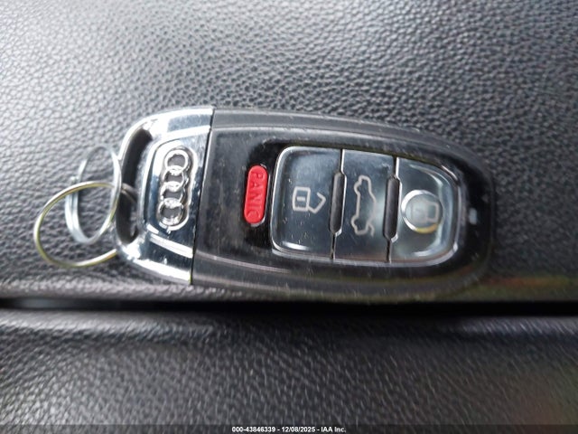 2012 AUDI A8 L WAURVAFD6CN015504 Photo 10