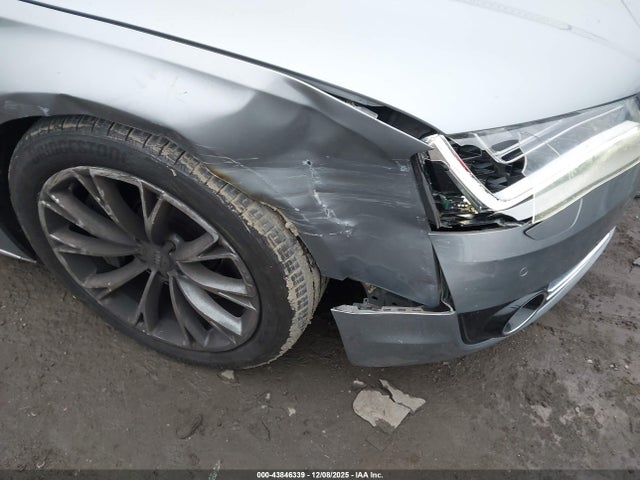 2012 AUDI A8 L WAURVAFD6CN015504 Photo 5