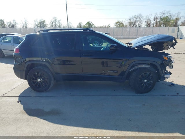 1C4PJMMN1ND545889 Jeep Cherokee Latitude Lux 4x4