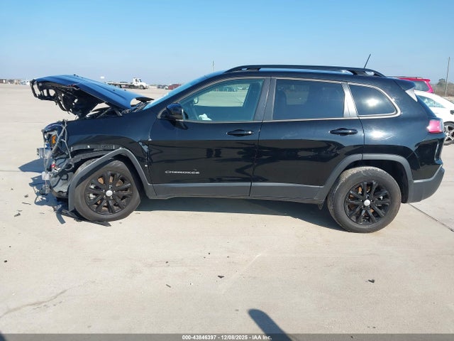 1C4PJMMN1ND545889 Jeep Cherokee Latitude Lux 4x4