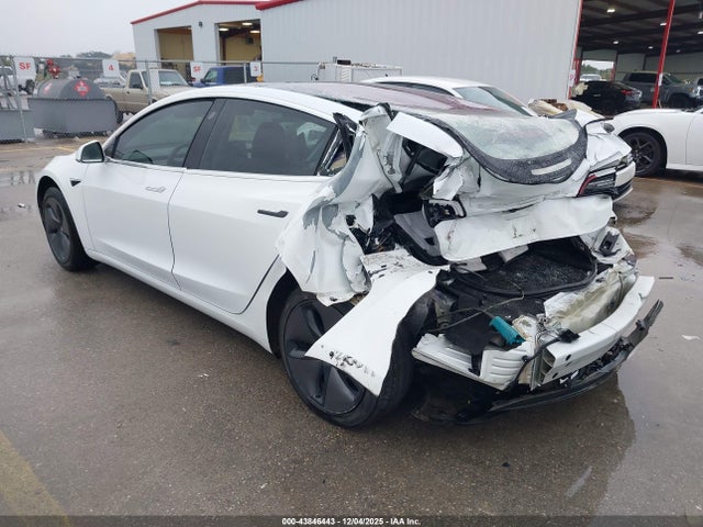 Продаж на аукціоні авто 2018 Tesla Model 3 Long Range/mid Range, vin: 5YJ3E1EA8JF032669, номер лоту: 43846443