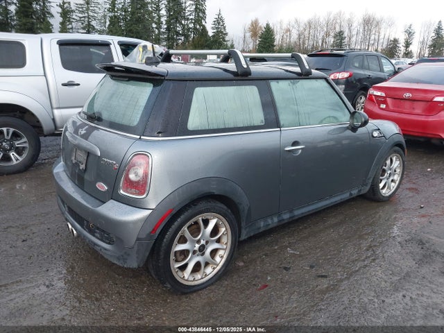 2008 MINI COOPER S WMWMF73538TT87523 Photo 3