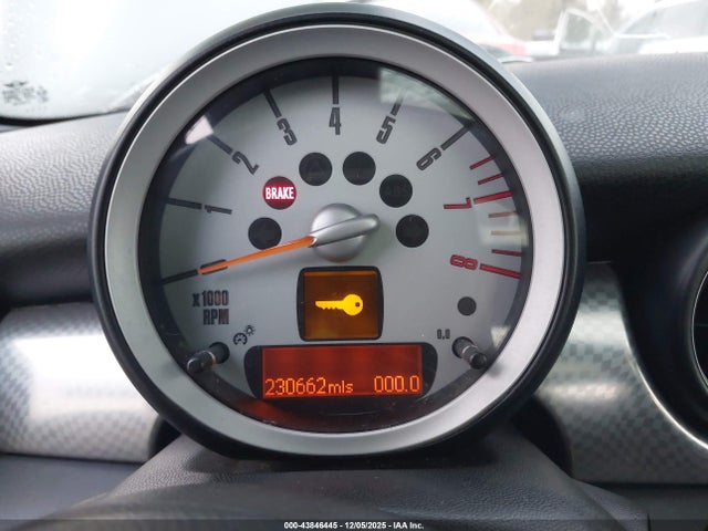 2008 MINI COOPER S WMWMF73538TT87523 Photo 6
