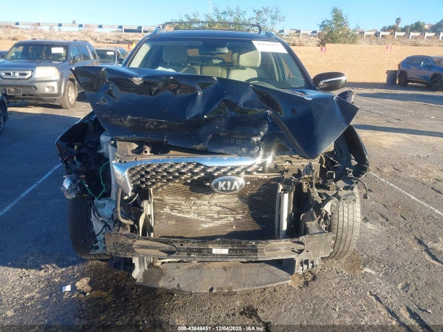 5XYPK4A53HG230339 KIA Sorento 3.3l Sx