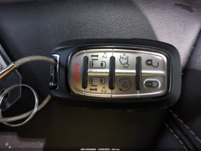 2025 CHRYSLER PACIFICA 2C4RC1BG5SR531993 Photo 10