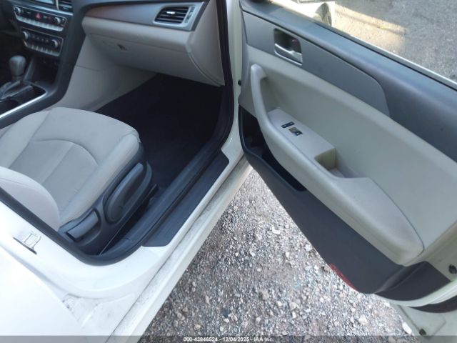2018 HYUNDAI SONATA 5NPE24AF6JH695499 Photo 4