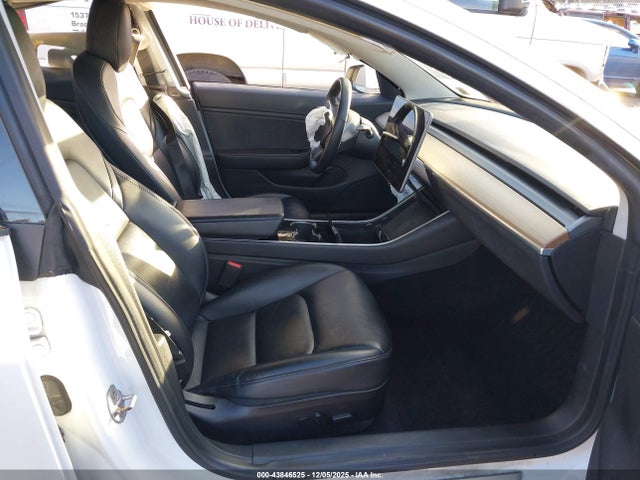 2020 TESLA MODEL 3 5YJ3E1EB5LF621173 Photo 4