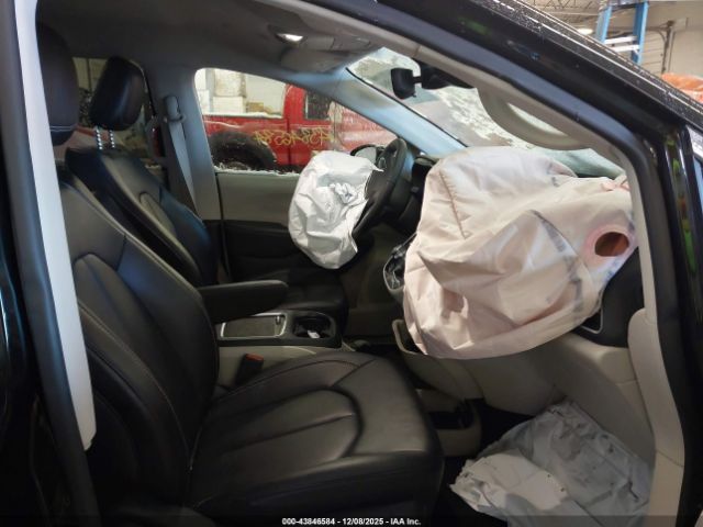 2024 CHRYSLER PACIFICA 2C4RC1BG9RR167863 Photo 4