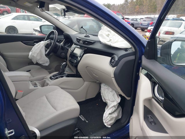 JN1BJ1BW9MW445534 Nissan Rogue Sport Sv Awd Xtronic Cvt