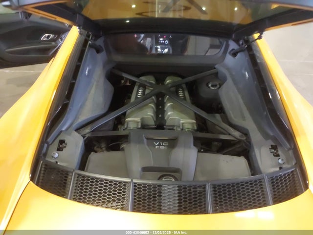 2020 AUDI R8 WUAEEAFX7L7900930 Photo 9