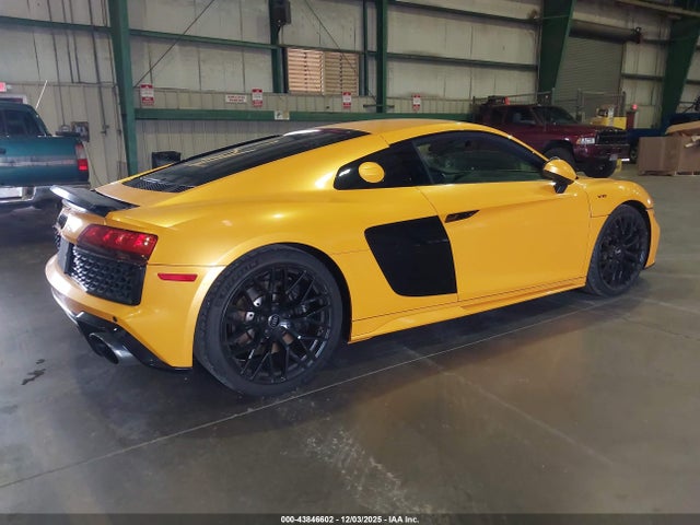 2020 AUDI R8 WUAEEAFX7L7900930 Photo 3