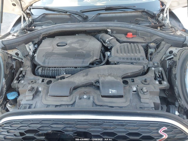 2020 MINI CLUBMAN WMWLV7C09L2M25581 Photo 9